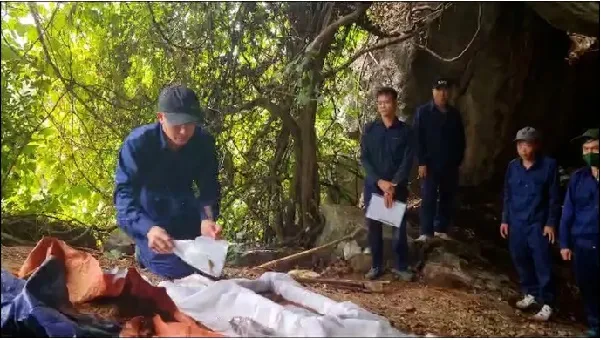 2 hài cốt liệt sĩ là bộ đội Việt Nam hy sinh ở Lào được tìm thấy 4